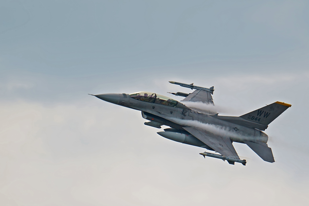F-16