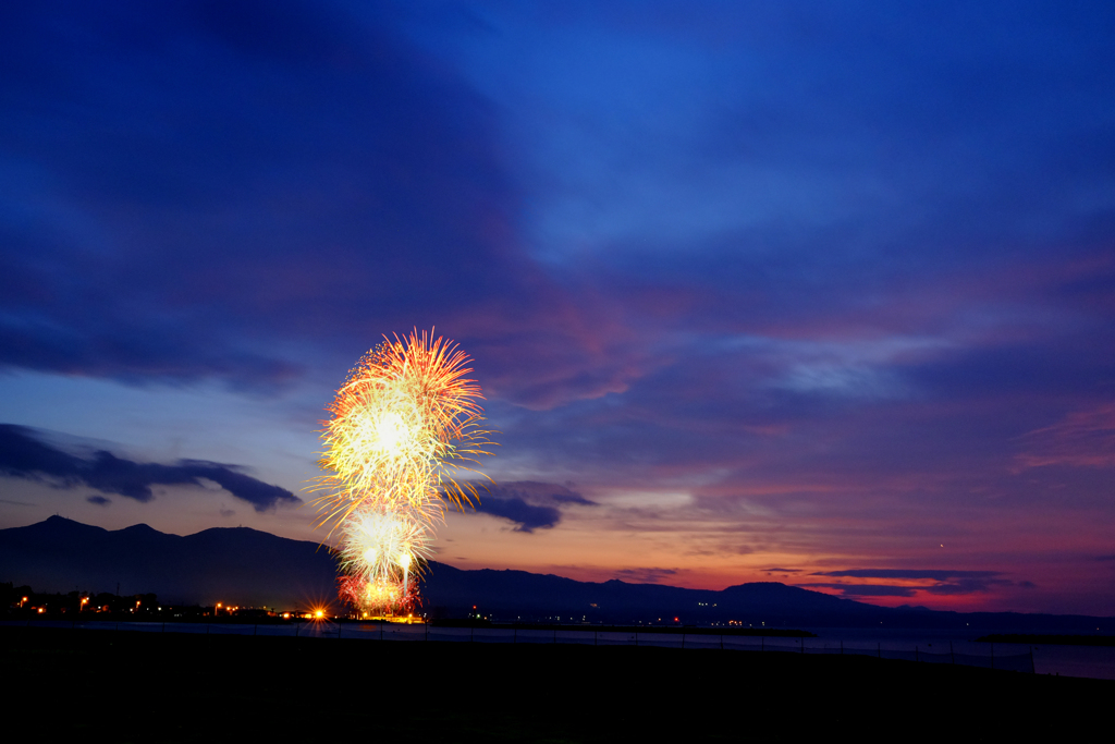 夕暮れのえぼしと花火大会