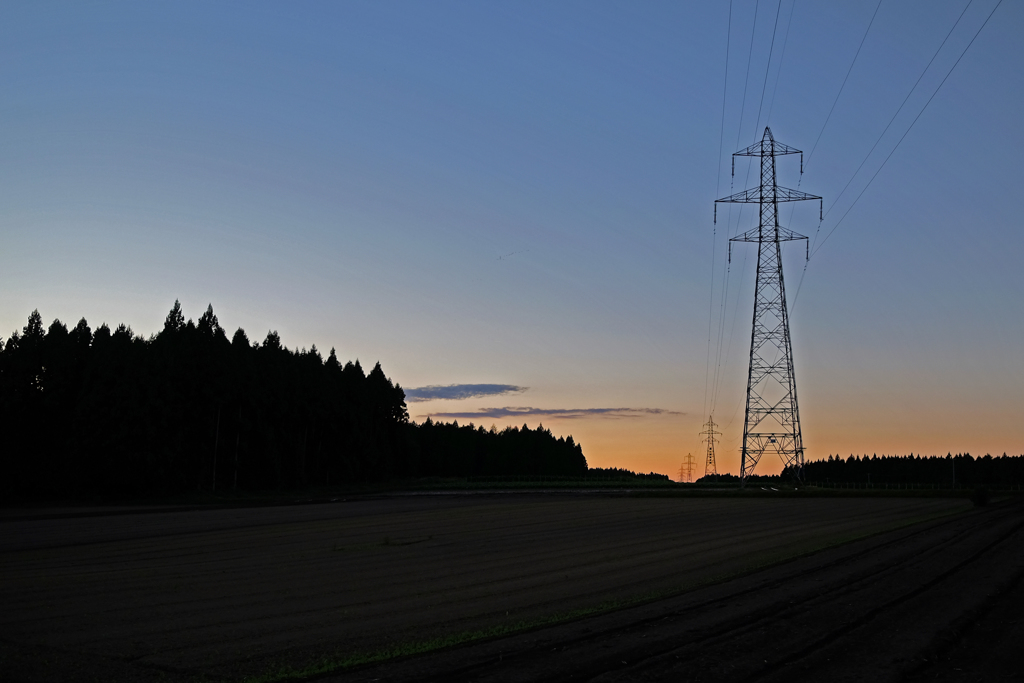 送電線