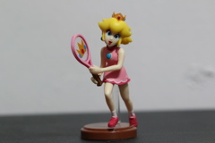 馬力歐系列-奇巧蛋(網球碧琪公主)