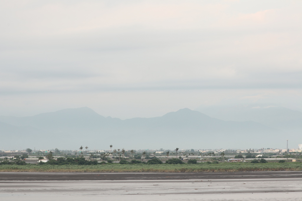 遠望山景