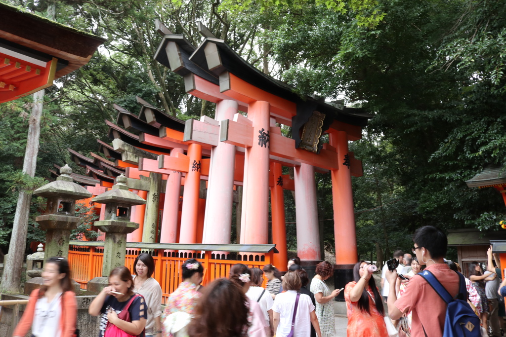 稻荷神社.鳥居入口