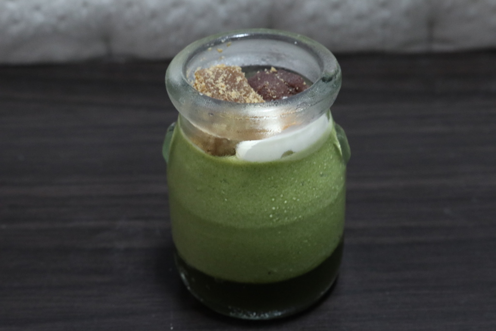 MOS甜點：抹茶芭芭露雅！