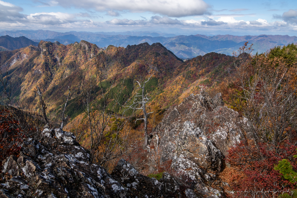 両神山の頂から