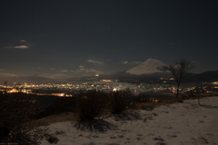 小山の富士の夜景