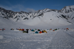 残雪のキャンプ