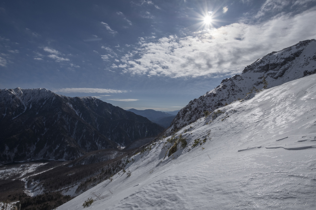 焼岳の雪肌