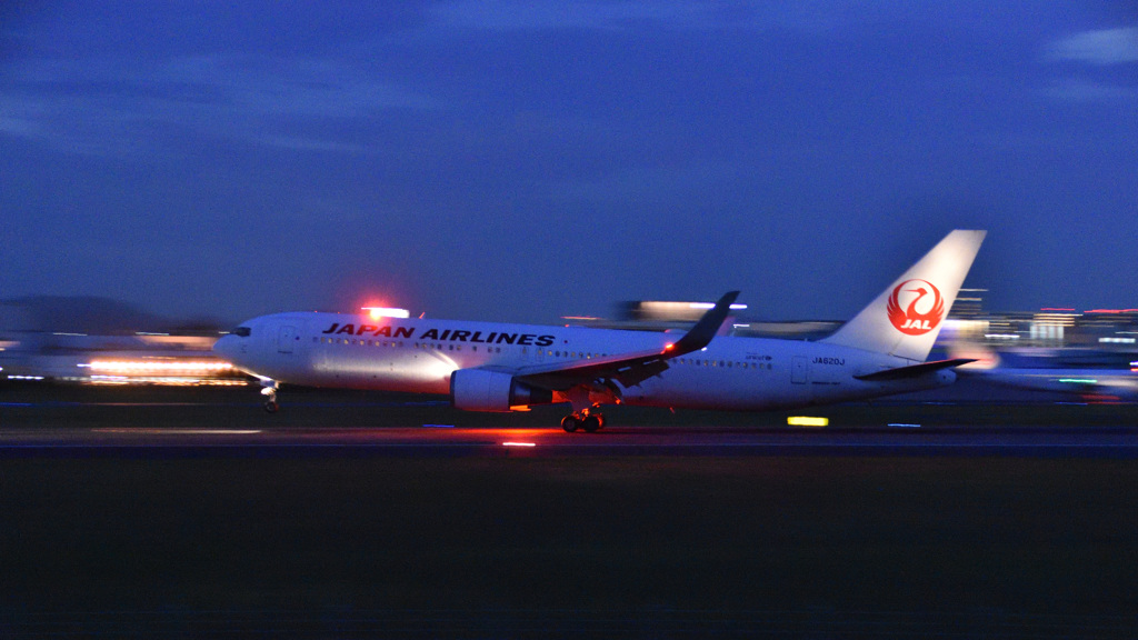 JAL767-300ER