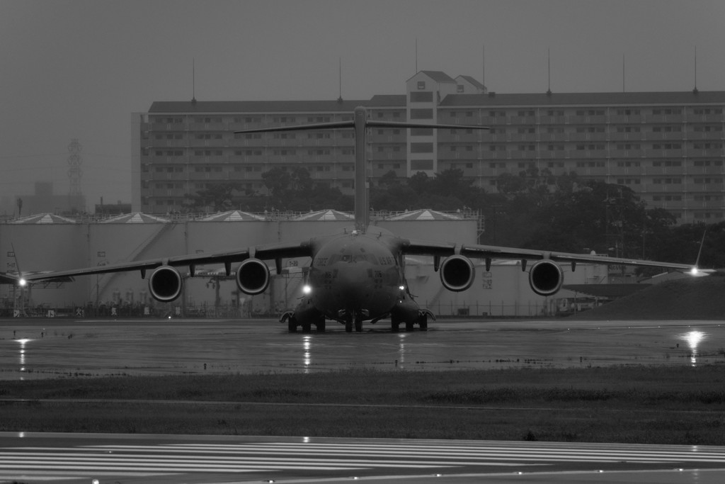 C17到着