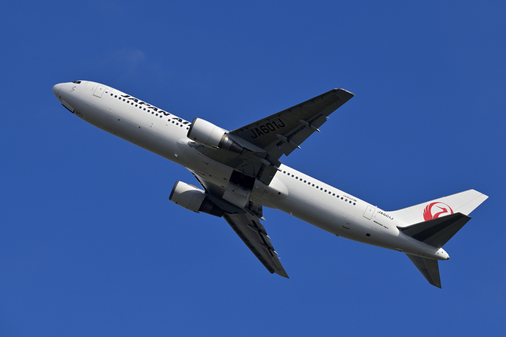 日本航空 B767-300ER（JA601J）