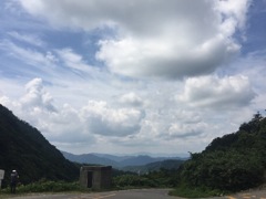 湯殿山神社下山口