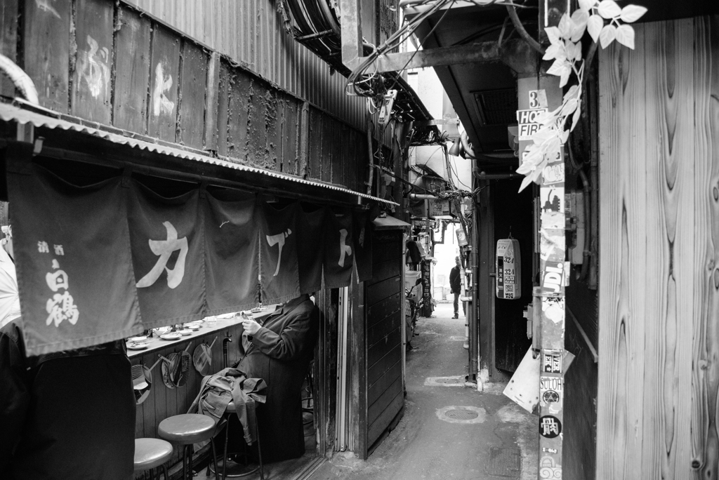 路地裏