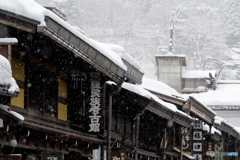 飛騨高山 雪の古い町並み