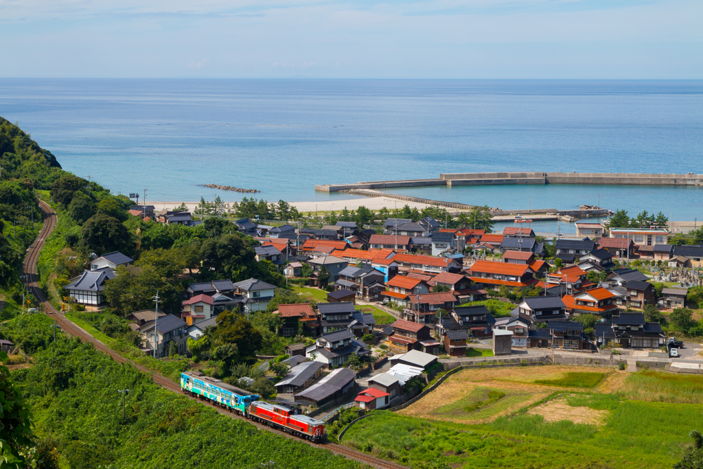 山陰本線に鬼太郎列車