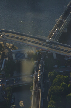 鉄道と首都高速道路の交差点（2012年9月9日）