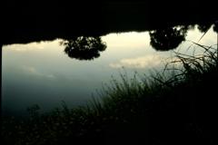 鏡の様な水面