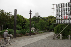 西新井大師内の風景