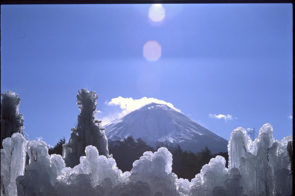 樹氷と富士山　2002年1月