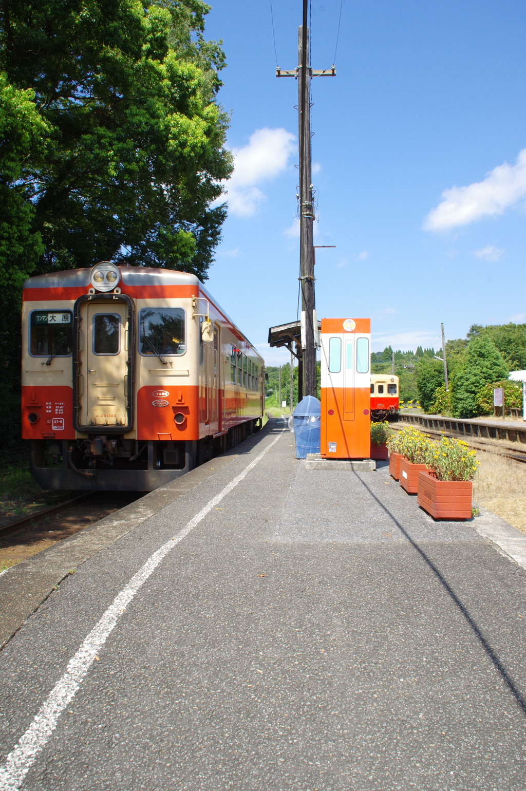 大原駅行きと五井行き