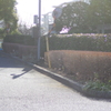 職員の駐車場から