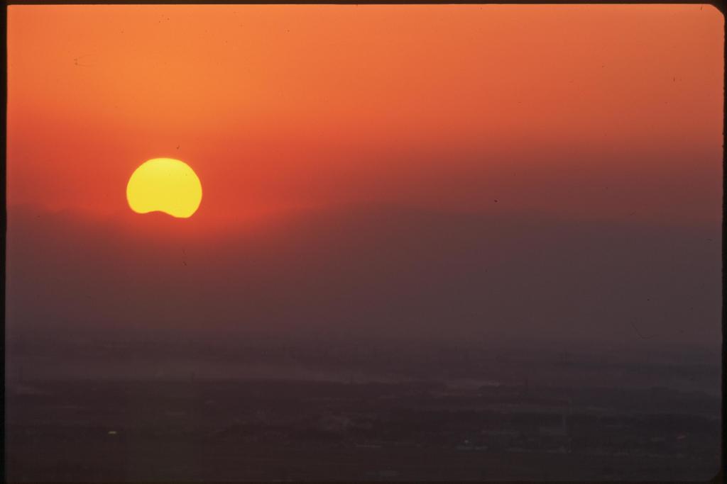夕日　３（2002年11月）