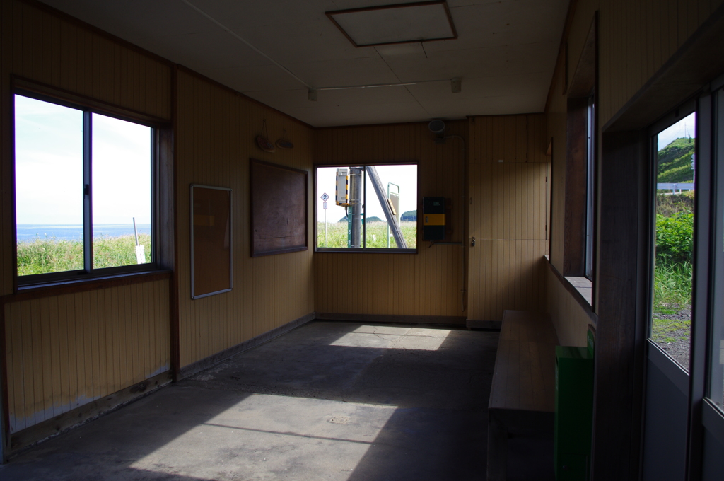 驫木駅内から