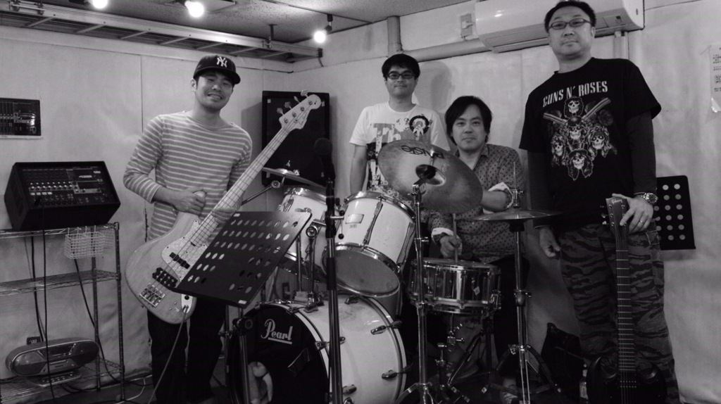 音楽仲間？飲み仲間？