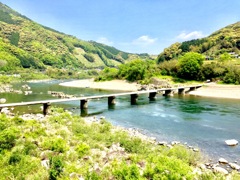 高知県四万十川の沈下橋