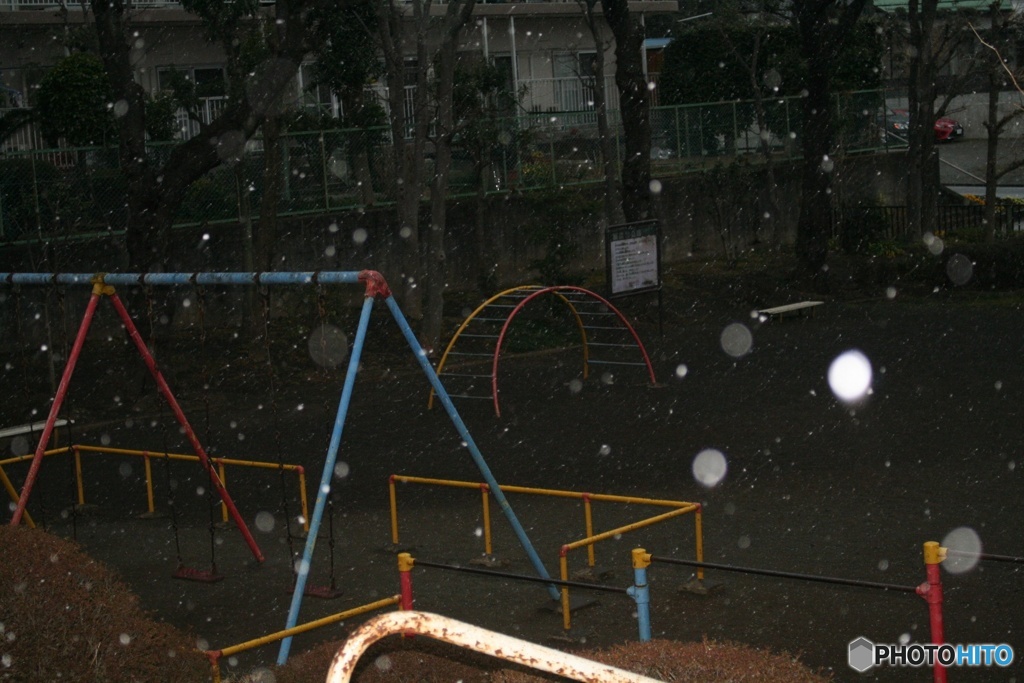 誰もいない公園