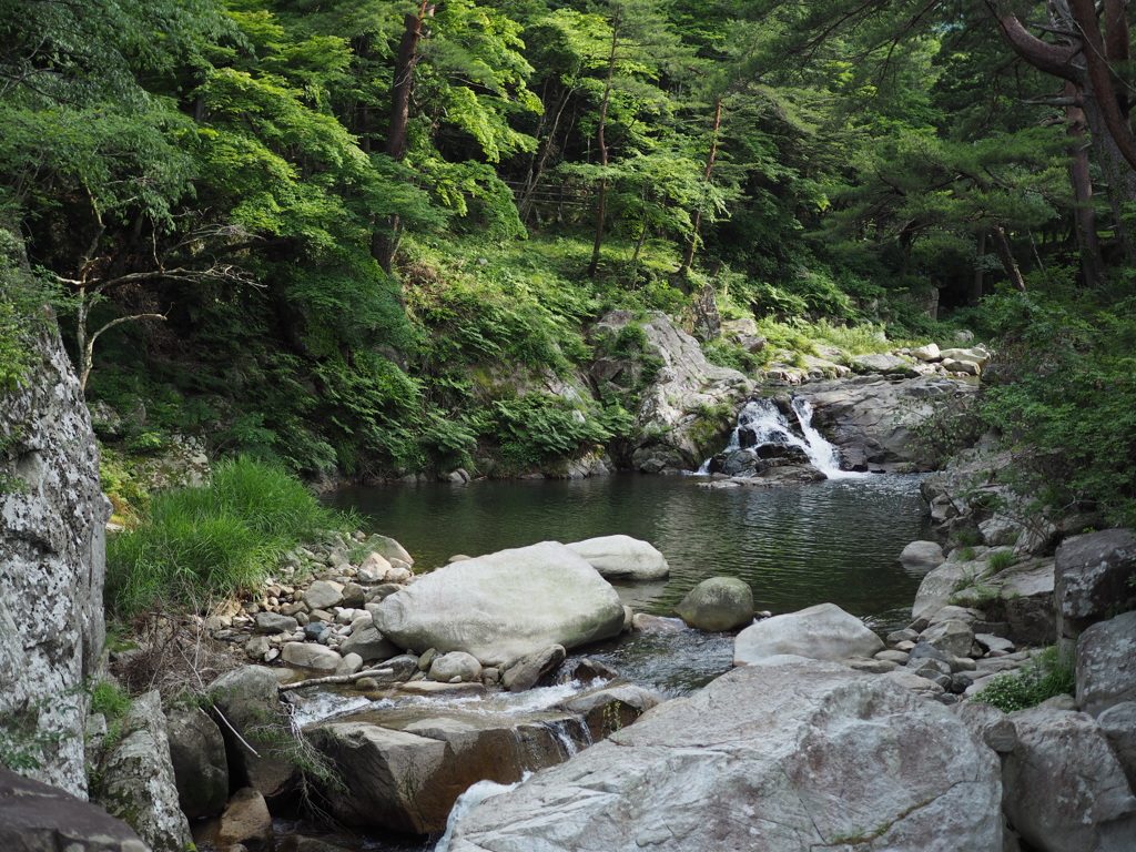 山奥の川