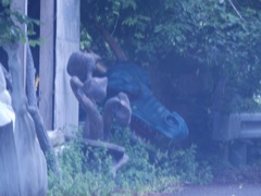 オーット〜！  車は急に止まれんぞ〜！