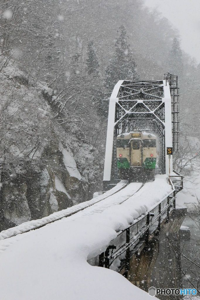 大雪の中を！