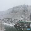 大雪が舞い落ちる中！