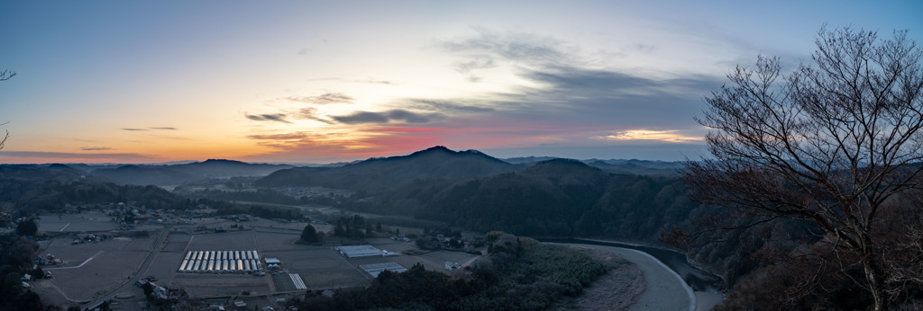 里山の朝