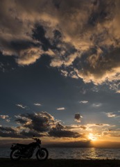 琵琶湖　夕景