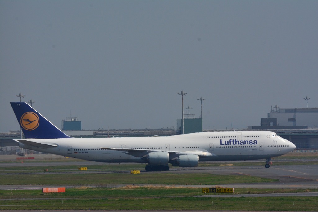 ルフトハンザ航空　B747-8