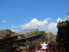 三角おにぎりの雲