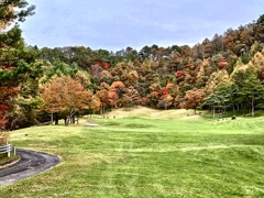 ゴルフ場の紅葉