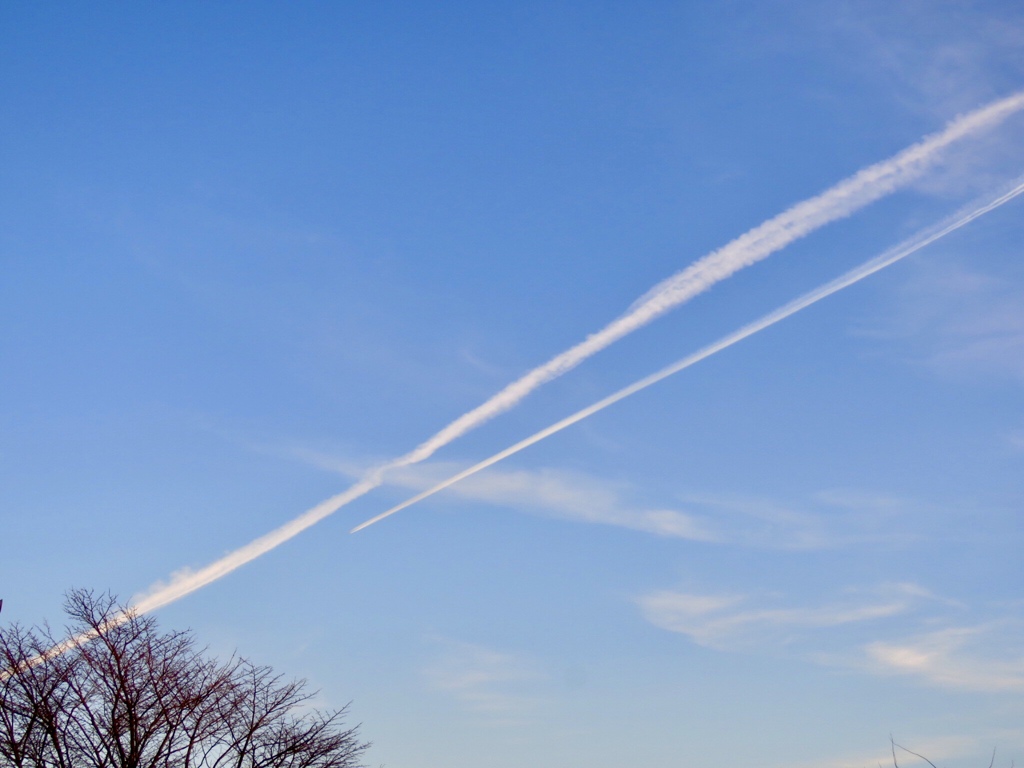 飛行機雲9