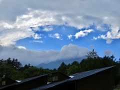 浅間山を覆う雲