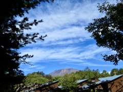 秋の空と浅間山