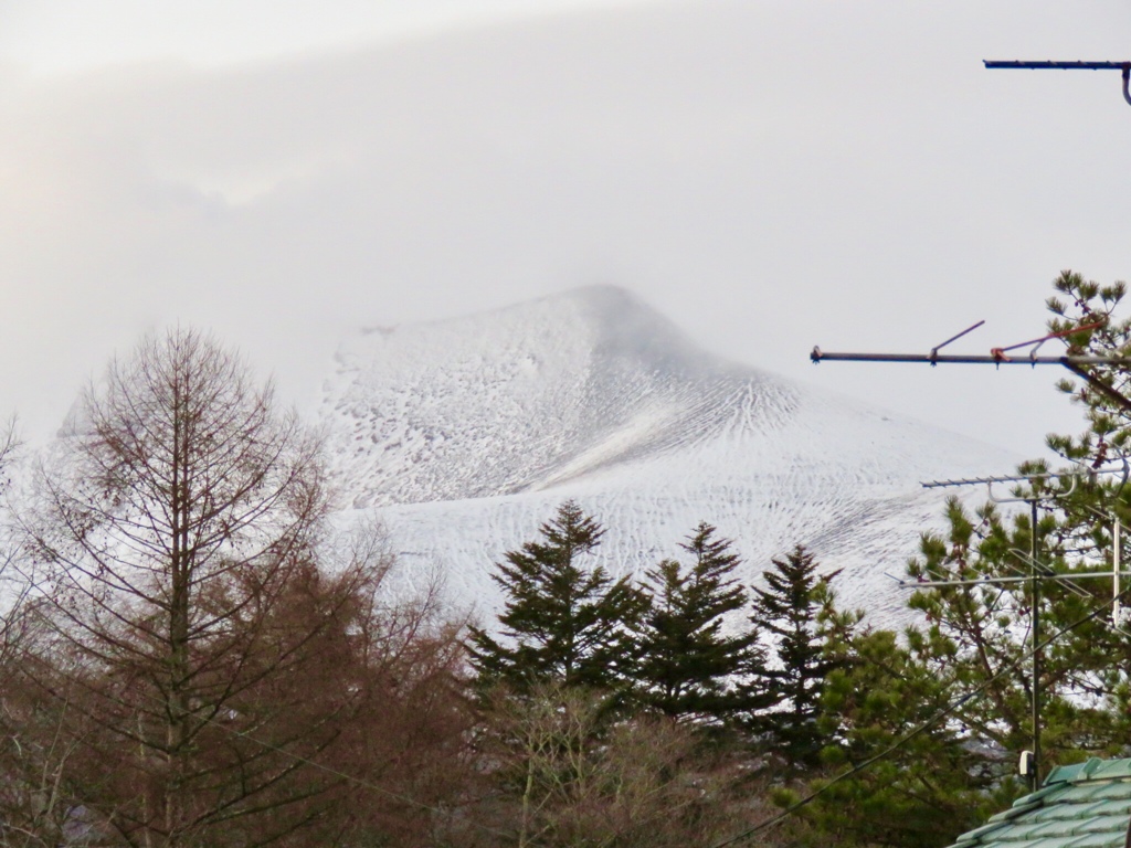 浅間山の雪