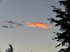 真っ赤な雲