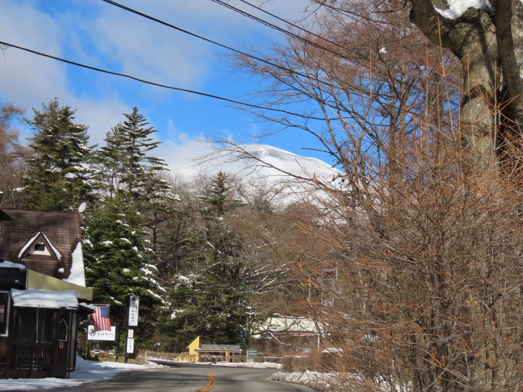 国道から見た浅間山