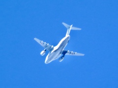 上空通過