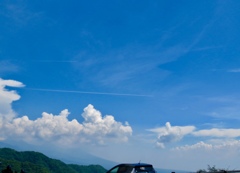 霧ヶ峰から見た夏空