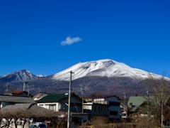 長倉神社の参道から