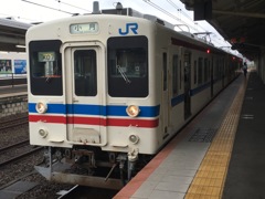 無き105系ゆーパック色