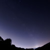 春の夜中の天の川