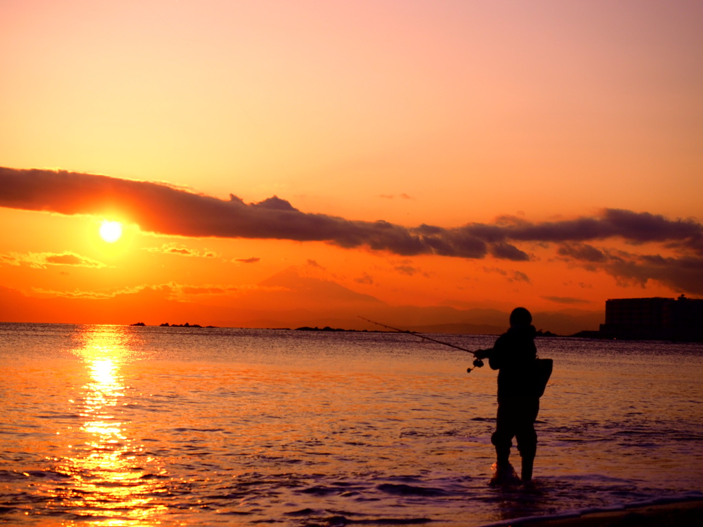 一色海岸散策　〜夕暮れの釣り人〜